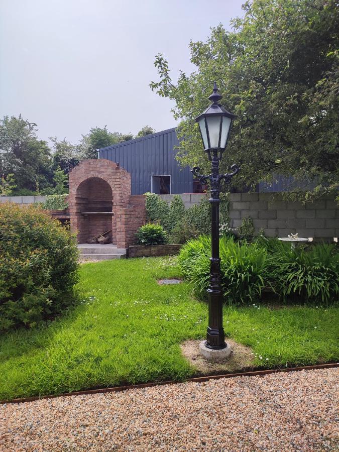 Tower View Lodge Ennis Exterior foto
