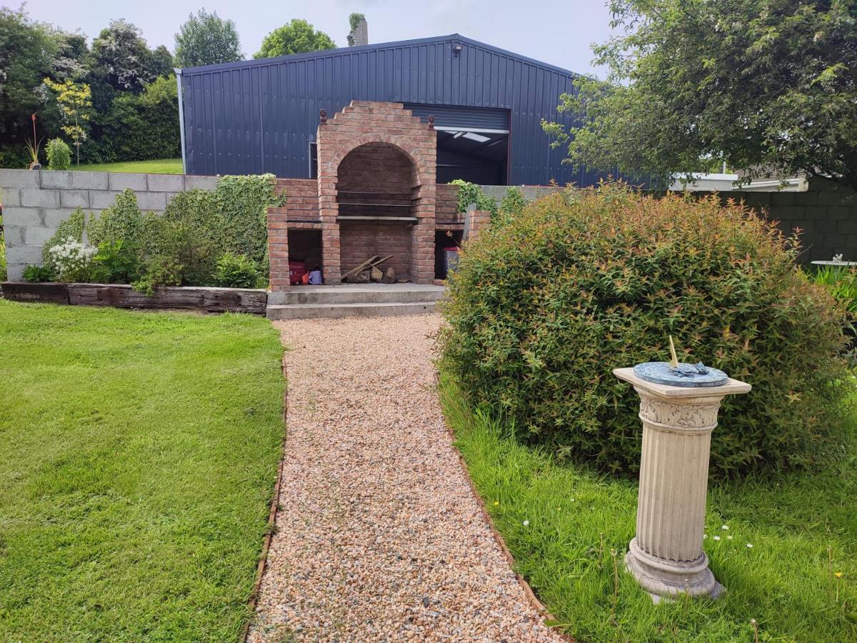 Tower View Lodge Ennis Exterior foto